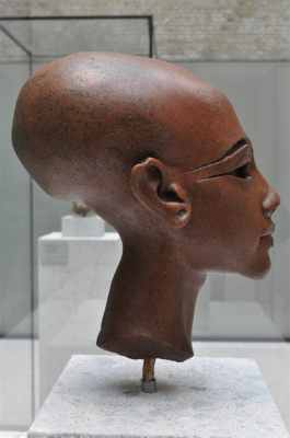  Le Buste de Néfertiti en Quartzite: Réalisme Sculptural et Énigme Séculaire!