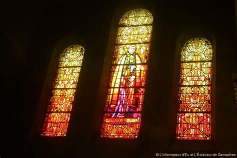 Le Triptyque de Saint-Martin à travers les vitraux flamboyants !